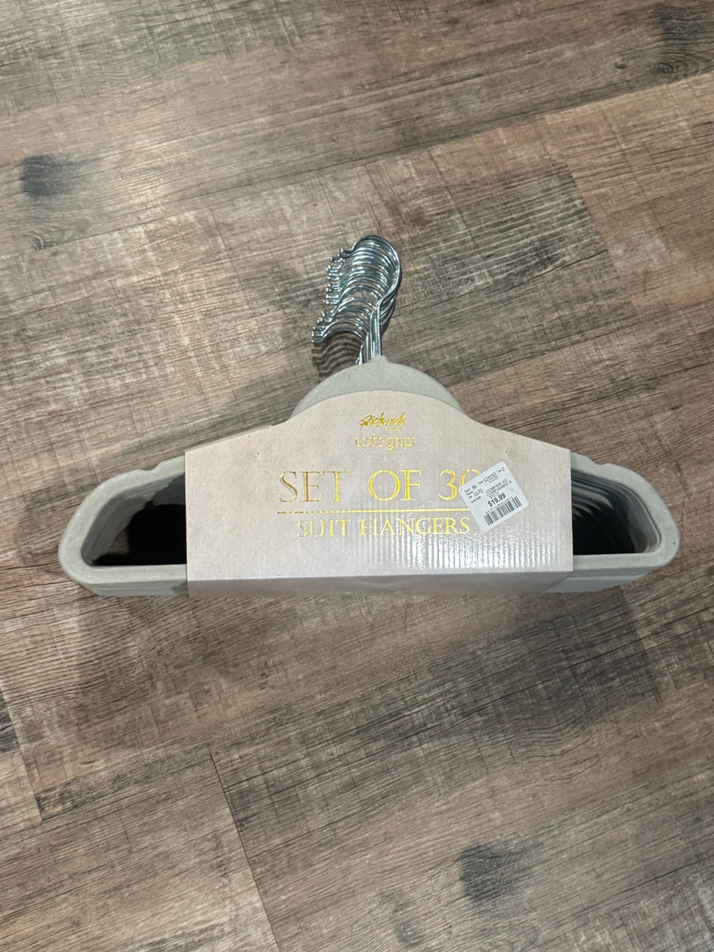 NWT 30 Pack Felt Hangers